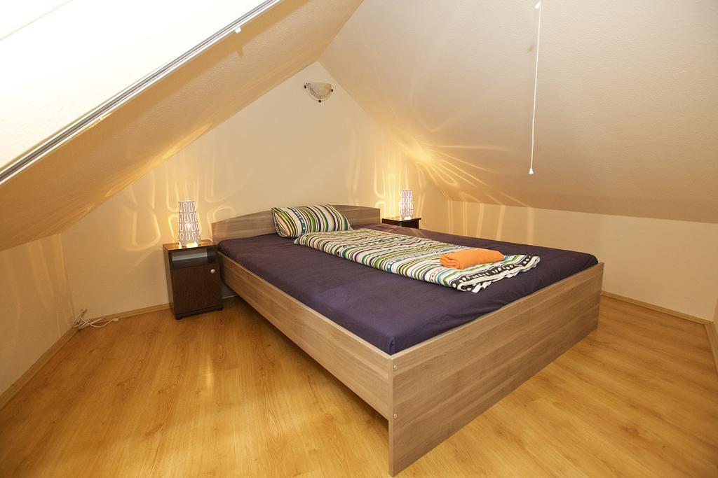 Zoli Apartmanok-Adri Koelcsey 32 Hajduszoboszlo Exterior foto
